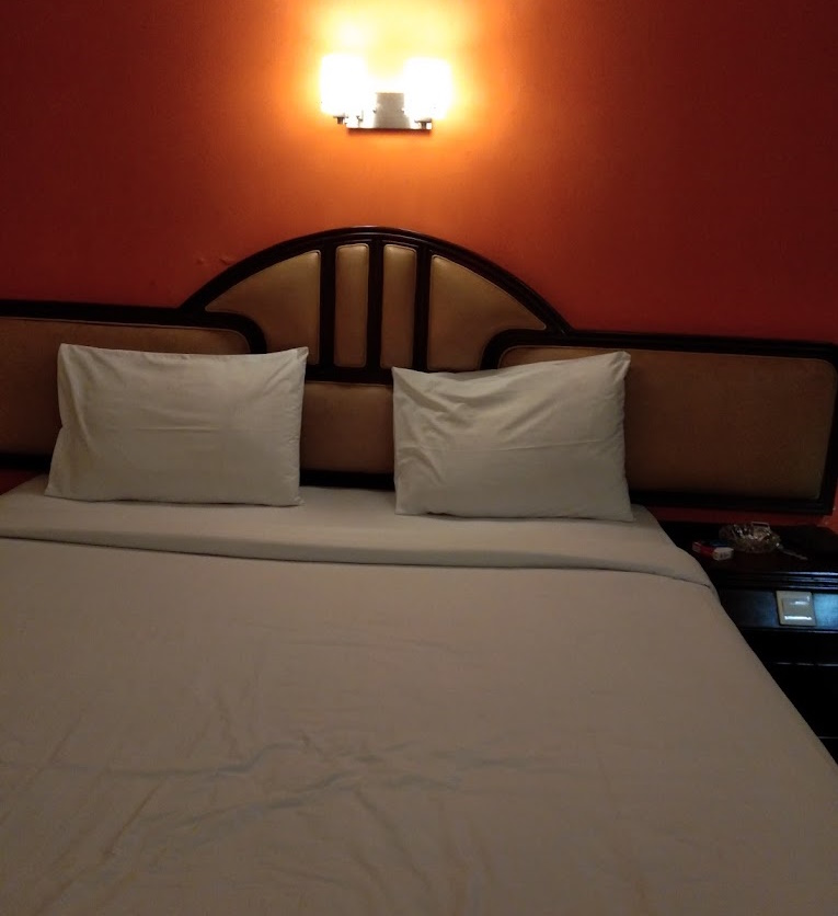 hotel-img