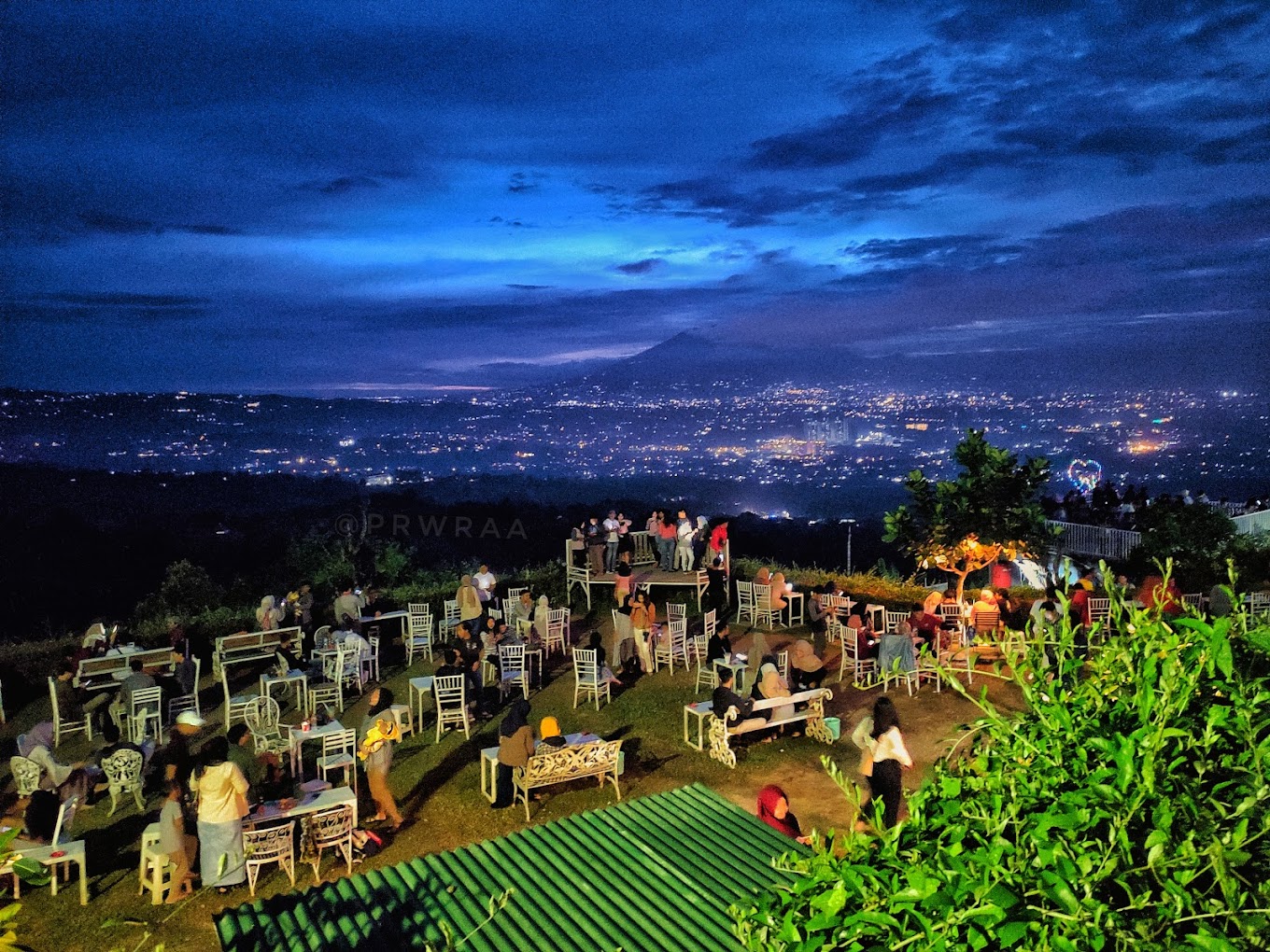 place-img